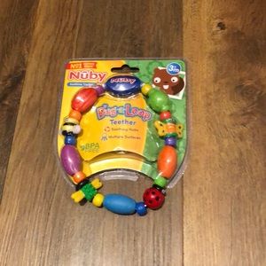 NWT Nuby soothing teether